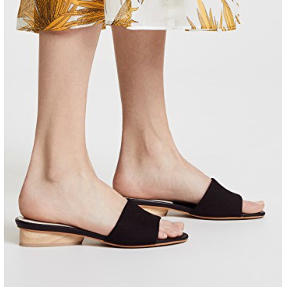 Dolce Vita Adalea Slides